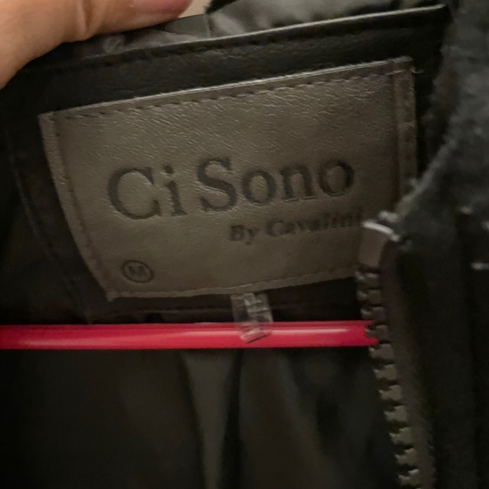 Leather jacket - Picture 2 of 2